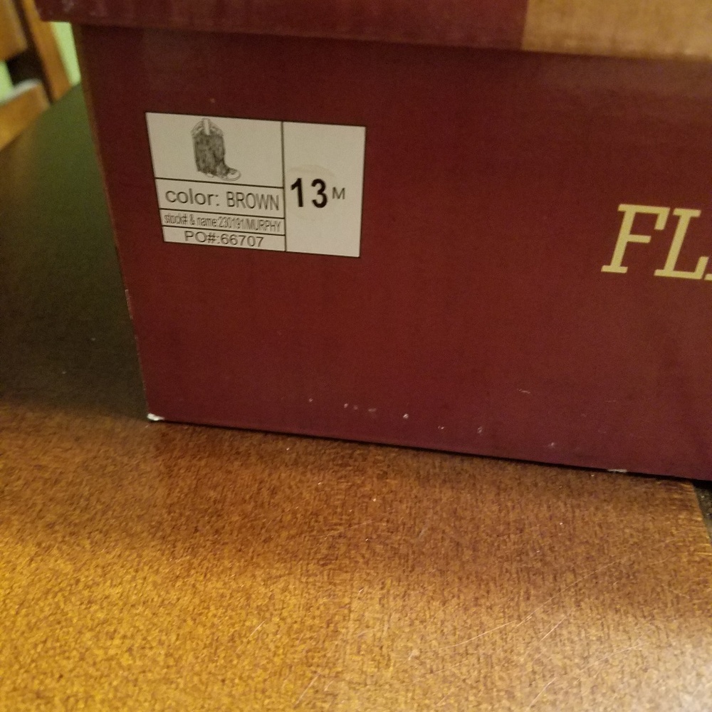 Girls boots